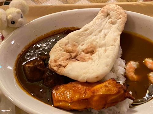 お昼ご飯にカレーを食べよう