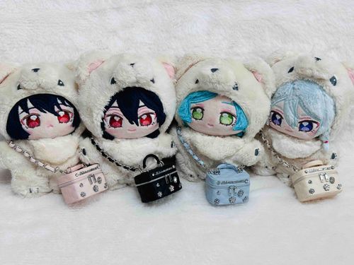 嬢ちゃんとお出かけして、かわゆいバッグを買ってもらったぞい♪全員お揃いなんじゃよ♪