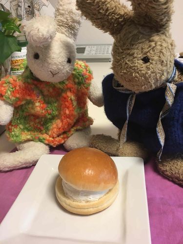 まりとっつぉ🐰🐻
ってやつ！初めて食べる！