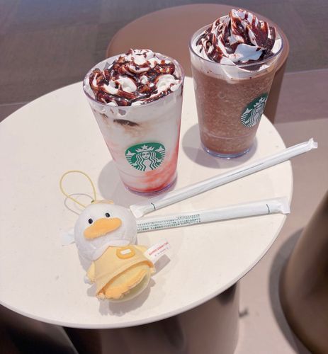 母、初のフラペチーノ😋‎🤍