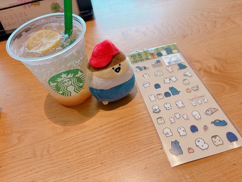 久しぶりのスタバ🤤🍑
お文具さんのシールと前から気になってたプリンさん(初)をお迎えしちゃったよ🥹🫶
最近おぶさん欲が止まらない、、