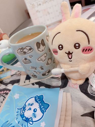 おはようこの前星乃珈琲で買ってもらった織姫ブレンド飲んでるおいしい😋☕️