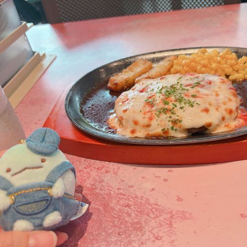 あれ？サイゼリアでセット頼んだつもりが単品だったみたいまぁいっか🫢🍚
その他今日の戦利品🩵