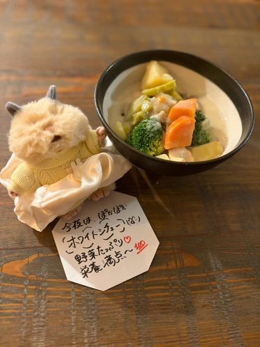 今日の献立こちらです💛
パパと一緒に作りました🐹
ママの帰りを待ちます🏠
