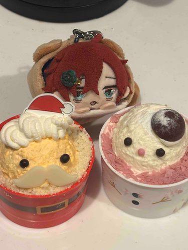 サンタさんと雪だるまのケーキ🍰食べたもちよぉ✨✨