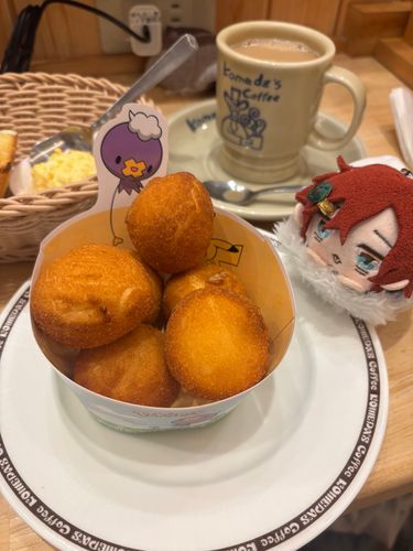 この前もちぬしとコメダさんのポケモンコラボに行ったもちよぉ✨✨
フワンテちゃんのチーズボール美味しかったもちよぉ✨✨