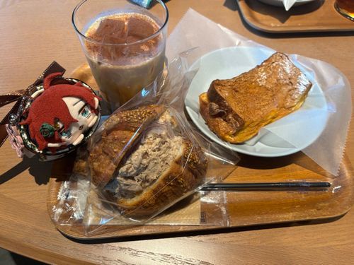 おしゃれカフェでモーニングしたもちよぉ✨✨