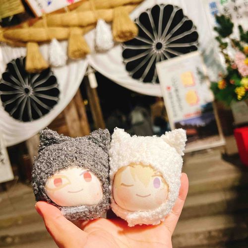 だいはんにゃながみつ〖一月一日、主人と初詣に行ってきたよ〗
こりゅうかげみつ〖今年も宜しく頼むよ、色々とね〗
