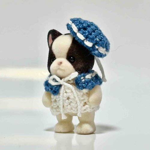 きょうはずっとファッションショー
なっとくいかないから作りなおすんだって！かっこよくなれるならなんでもいーや！