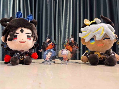 アクスタと缶バッジ