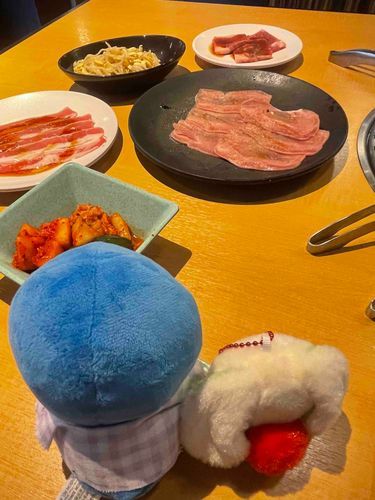 🐧おひさぽちゃ
🐰ちょとまえにぬちとやきにくいてきたよ！！
（ひとり焼肉って店員さんにどう思われてるのかなとドキドキしてた主でした)