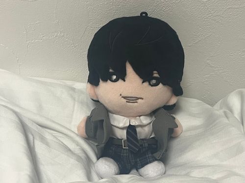 🖤ちょっと整えて貰ったのと、一応メガネを外してもう一枚、撮って貰いました。バカレアっぽいから、このお洋服を選んだらしいです。