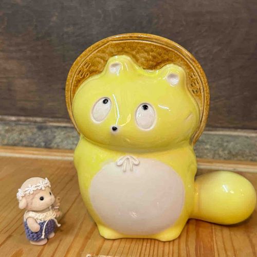 たぬきさん こんにちは！
エマちゃんのこと、見えてるー？
ここにいるよー！♩