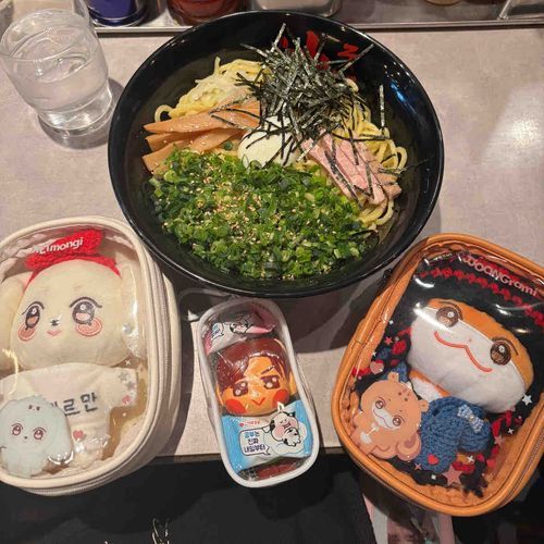 ｱｳﾞｪﾗｿｳﾞｧ