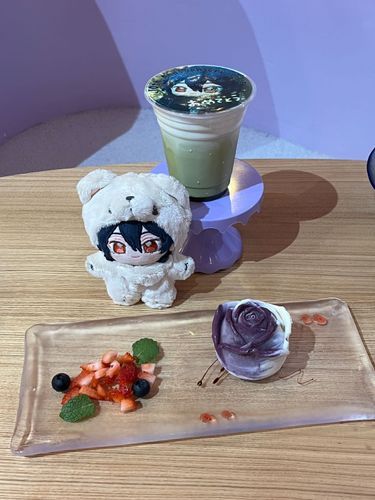 いまさらなのじゃが　おおきいわがはいがでる　ぶたいに　いったときの　おもいでじゃよ
ぶたいにいくまえ　わがはいのいろで　いっぱいの　かふぇに　よってたのじゃ♪💜