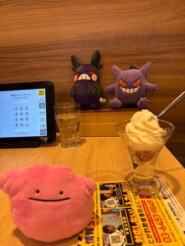 みんなでご飯💜🖤🩷