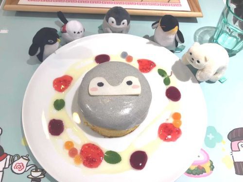 パンケーキ コウペンちゃん
どこから食べるか話し合い中