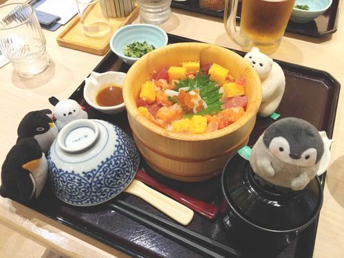 とても美味しそう…🐟️✨
早く食べたくてみんな待ち構えている…！
