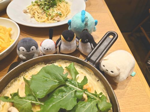ハッ…！背後に可愛いぬいの気配を感じるッ…！！