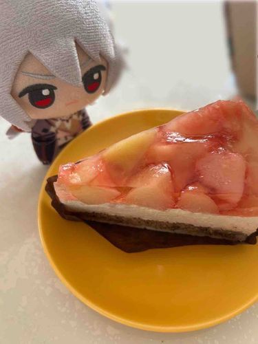 もものけーきだ　うまい