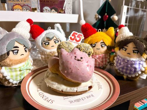メタモンのドーナツをみんなで食べました
ちみさむは早く食べたいみたい