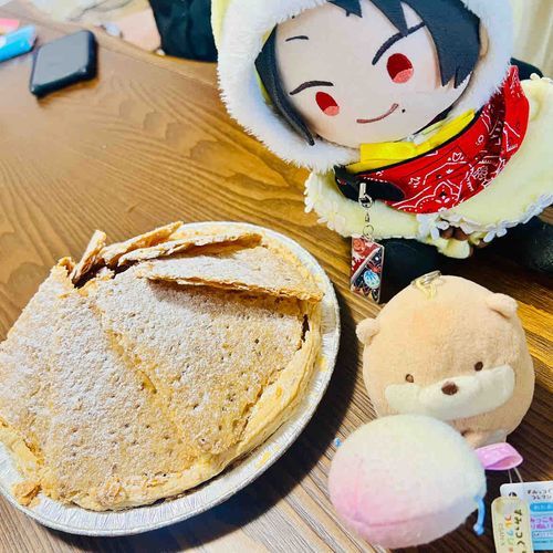 おっきなパイでしゅ⭐︎
みんなでたべましょうでしゅ♡