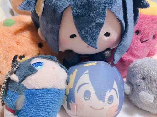 しんいりだ　わんぱくなおれの　まんじゅうどの　だ　んまほっぺのおれよ　ほんもののまんじゅうでは　ないぞ…