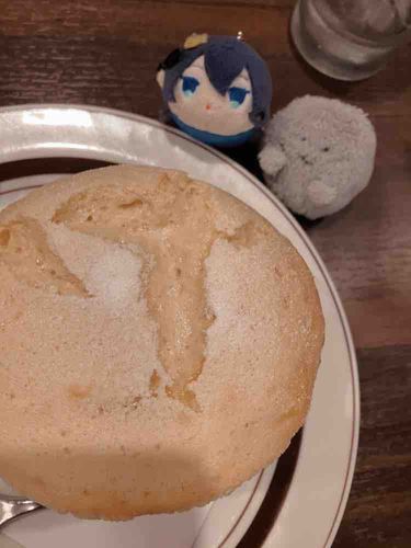 ふわふわの　すふれ　ぱんけいき
あまいかおり　しあわせだな　おばけどの