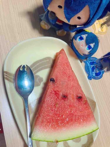おお　すいか　だな　うまほっぺのおれが　ねらっている
