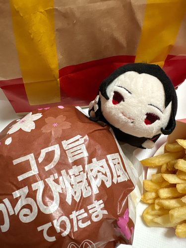 はるは　おいしい　もの　いっぱい　で　いそがし！