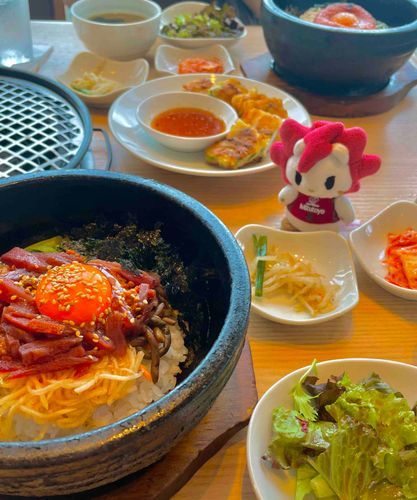 この器すごく熱いから、さわって火傷しないように気をつけようね🤫🔥