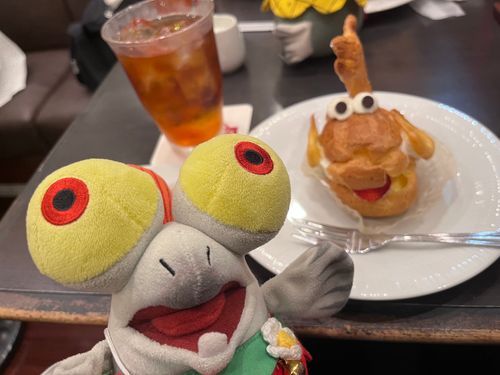これ　ちょとまえの　しゃしん！
ぼくに　にてる！？　しゃちぼん！