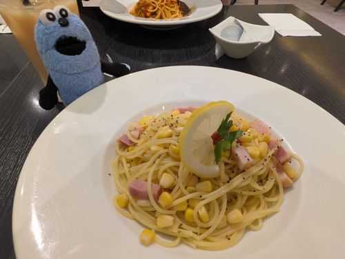 とうもろこしとベーコンのレモンバターパスタです！
レモンが効いてて美味しかった！もう少しパンチがあると、もっと良かったかなぁ。