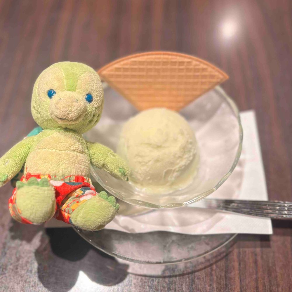 ぼく、マスカットのシャーベットじゃないよ〜🍇