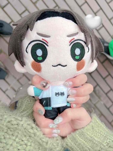 おやゆびにも ぬいちゃんがいるよ