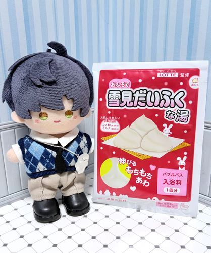 おやつの雪見だいふく……ではなく、入浴剤だ。雪見だいふくのようにもちもちの泡風呂ができるらしい。楽しみだな。