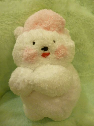 ゆにこんです。
すてきなユニコーンの女の子だよ。
にんげんが縫い縫いしてくれて、生まれたんだよ☆ミ
よろしくね。