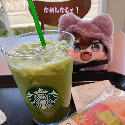ねっしー かすたむ
抹茶ティーラテ
exパウダーオールミルク無脂肪乳ホワイトモカシロップ（らしい）

ぬしは にじまるっと買うか ずっとまよってる