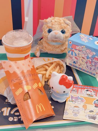 マックのハッピーセットでキティちゃんがでたよ！！ﾐ・◦・ﾐ🎀