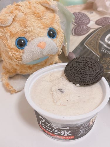 最近クッキーアンドクリームのアイスにハマってるの🍪🍨♡