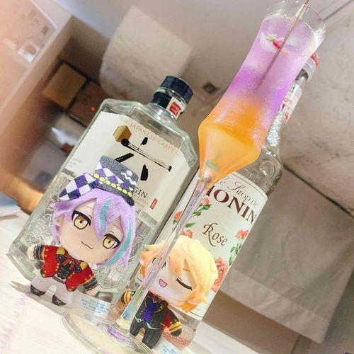 🍸