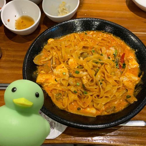 スンドゥブクリームパスタ豆腐いっぱいで美味しかった！（ゆでは合成）