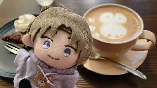 は「あるじ、らての模様がウサギですよ！」