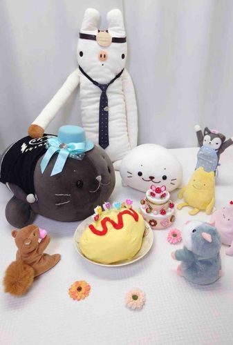 今日はクロちゃん13歳の誕生日🎂
フモフモ病院🏥で
お祝いしてもらってます🎉