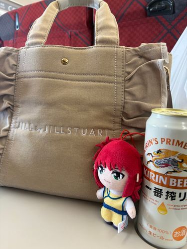 今日から帰省🚄この時間から飲めるビールサイコ〜🍺