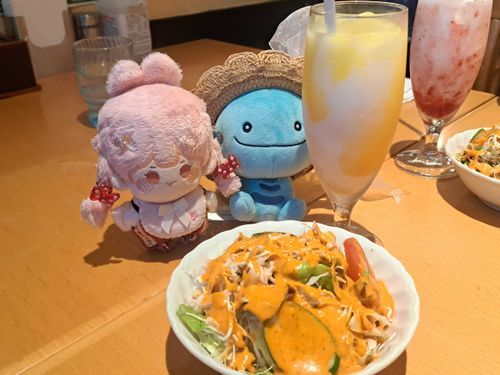 きのうのごはん
あたちいがいにもいたんだよ
うぱー？ べつのなまえは おしゃれさん