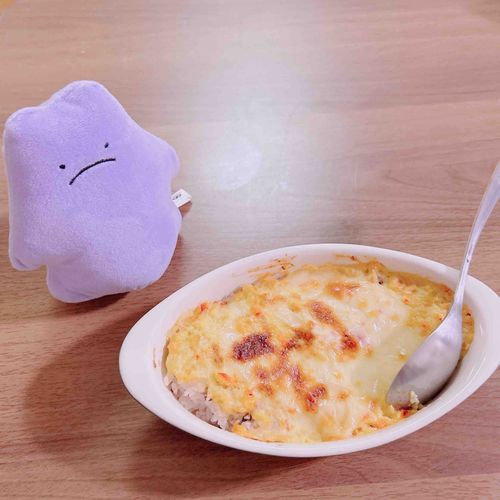 モンッ