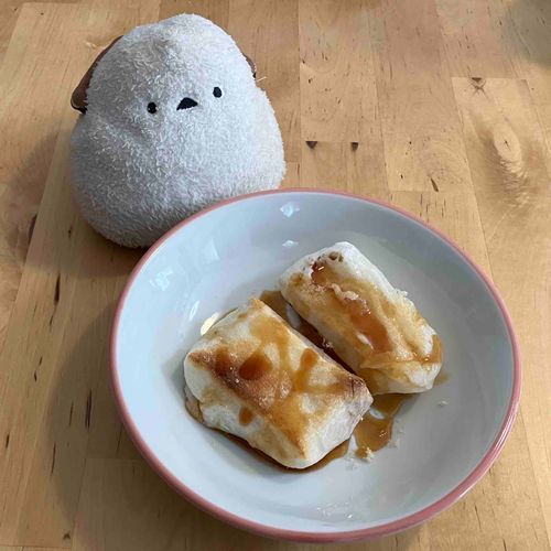 🐣おもちがおいちでち😊お砂糖と醤油はお姉ちゃんの弟の定番でちって。んっふふ〜💗あれ、お姉ちゃん、なんで笑ってるでち？
👩ふふふふ🤭（秘密よ🤫あることに気がついたわ🤭）