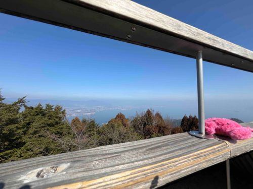 ｢Hiroshima⛩②｣

9時から登り始め、2時間弱で弥山山頂に到着しました🗻
眺めと風が気持ちよく登ったかいがありました👏🏻

#カニちゃん