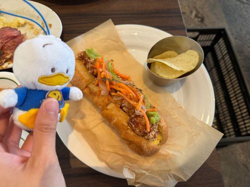 ｢Hiroshima🏡｣

ホットドッグも美味しそうだぁ🌭

#ぺっちゃん